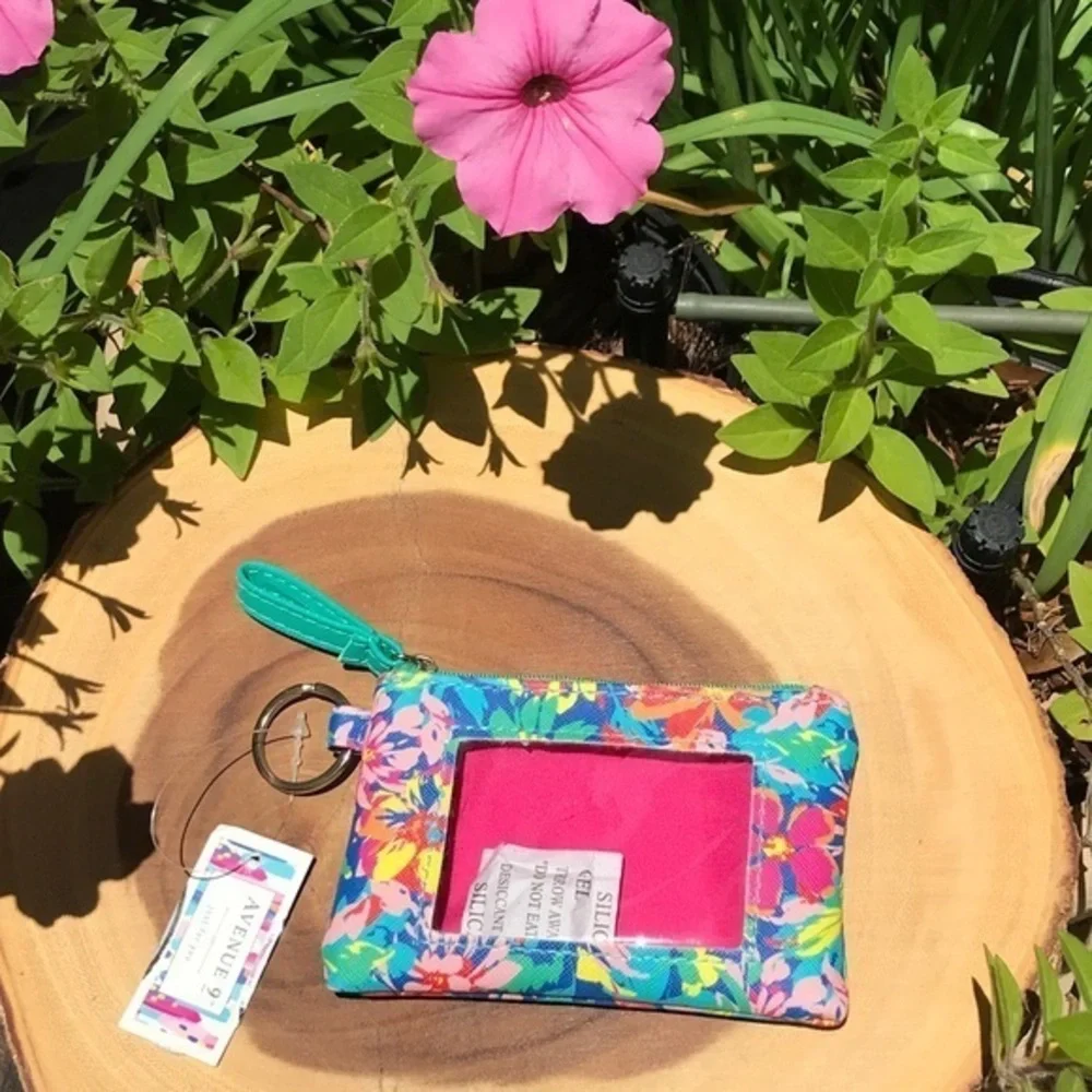 NWT Vibrant Lilly Pulitzer style Tropical Floral ID Card‎ Case Holder & Key Ring